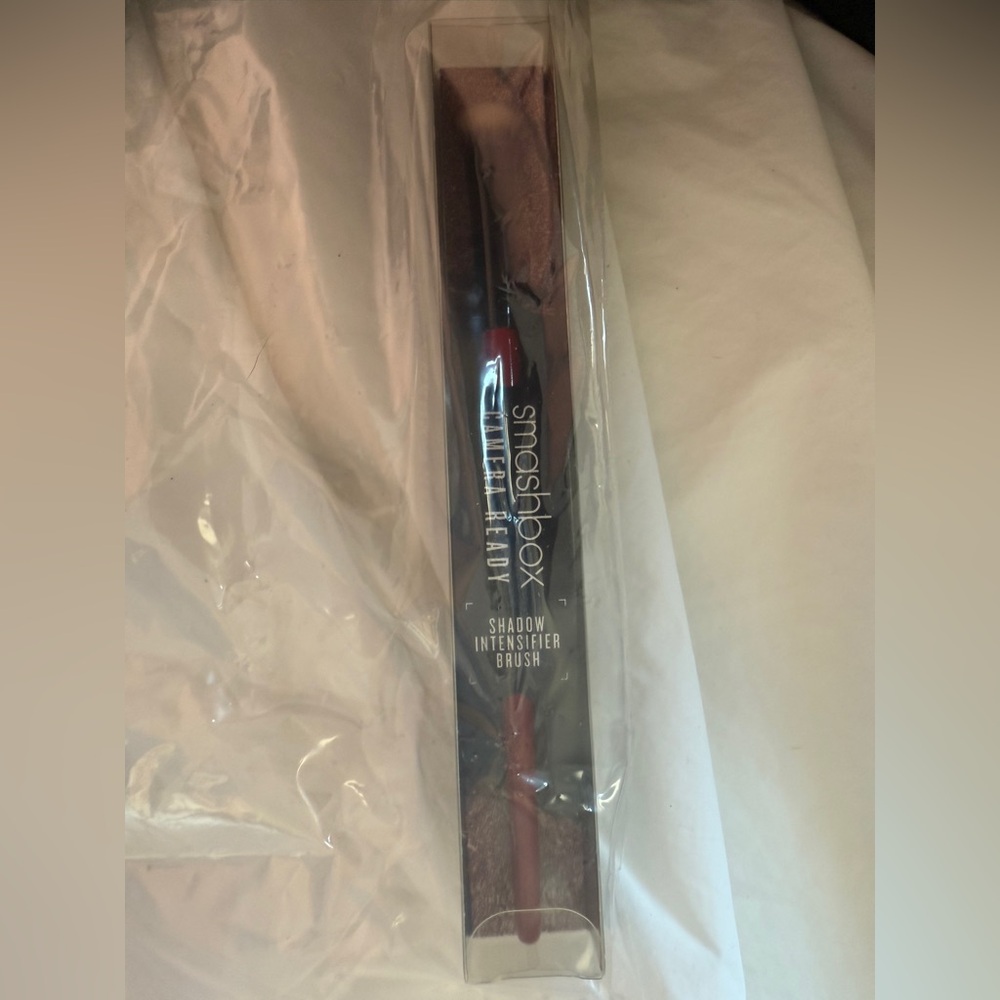 💛 2/$25 smashbox camera ready shadow intensifier brush - Picture 2 of 6